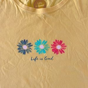 Life is Good Daisy T-Shirt